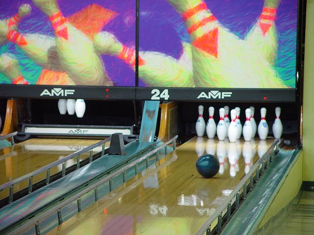 McPherson Bowling Team Does Well at Tournament