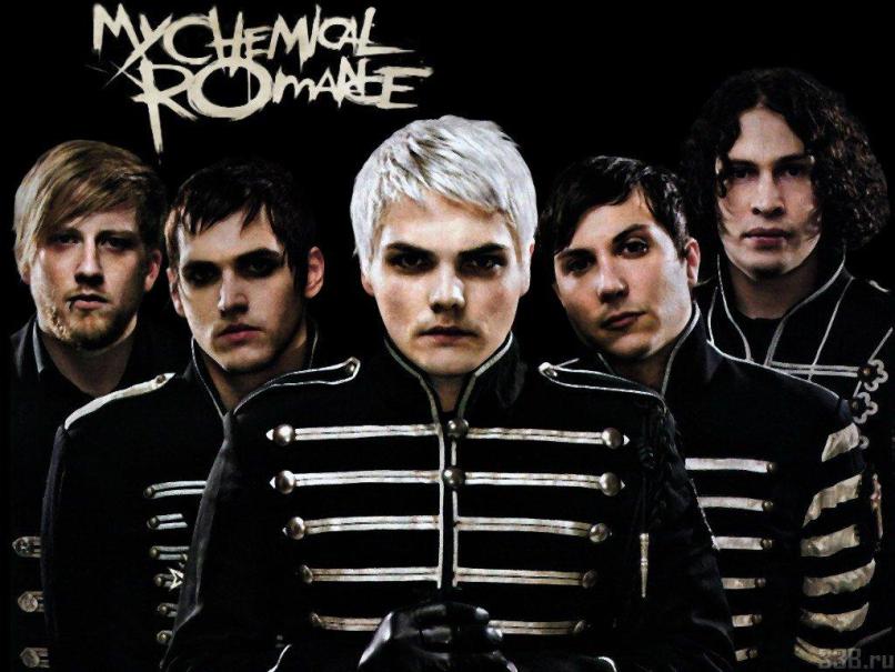 My+Chemical+Romance+posing+for+their+Black+Parade+album+in+their+Black+Parade+uniforms+from+the+featured+music+video%2C+Welcome+to+the+Black+Parade