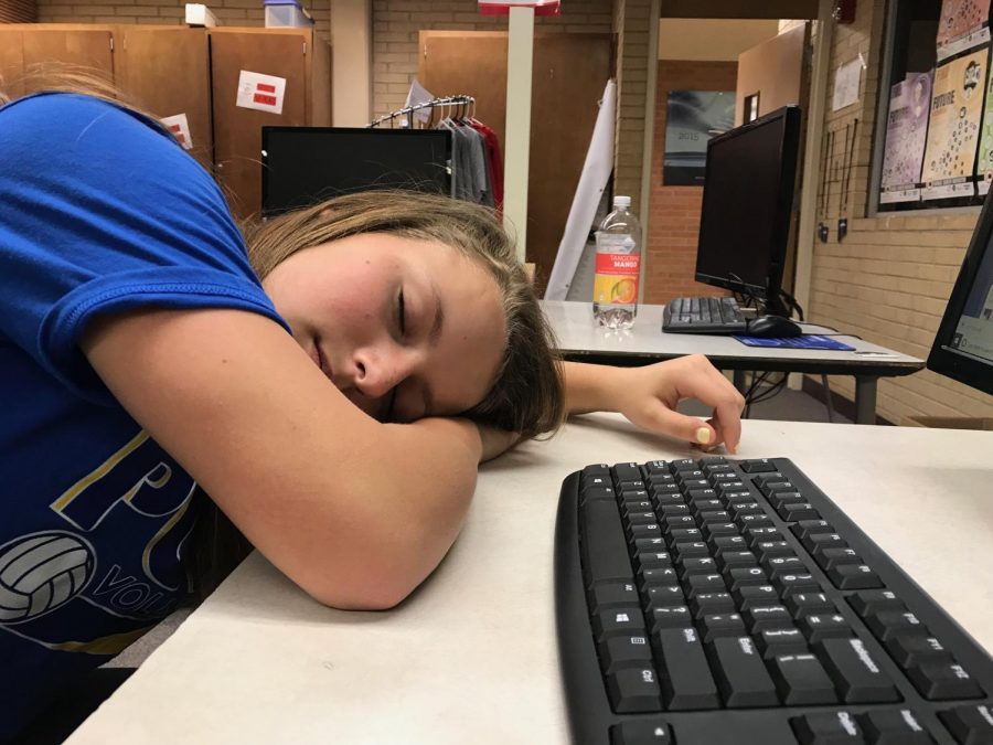 The American Academy of Pediatrics has recommended that middle and high schools start at 8:30 a.m. or later. Katelyn Mintzer demonstrates what happens when you don’t get the recommended amount of sleep. 