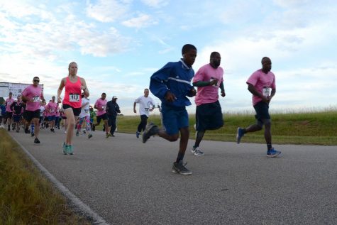 MHS Students Host a Run for Día De Los Muertos